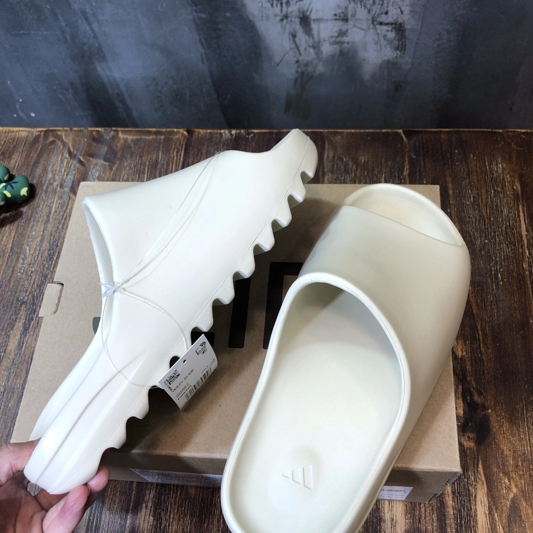 Durable 9945 Adidas Yeezy Slipper For Men