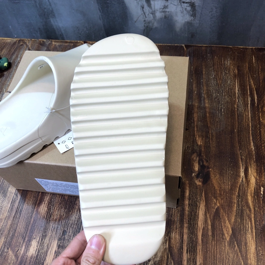 Durable 9945 Adidas Yeezy Slipper For Men