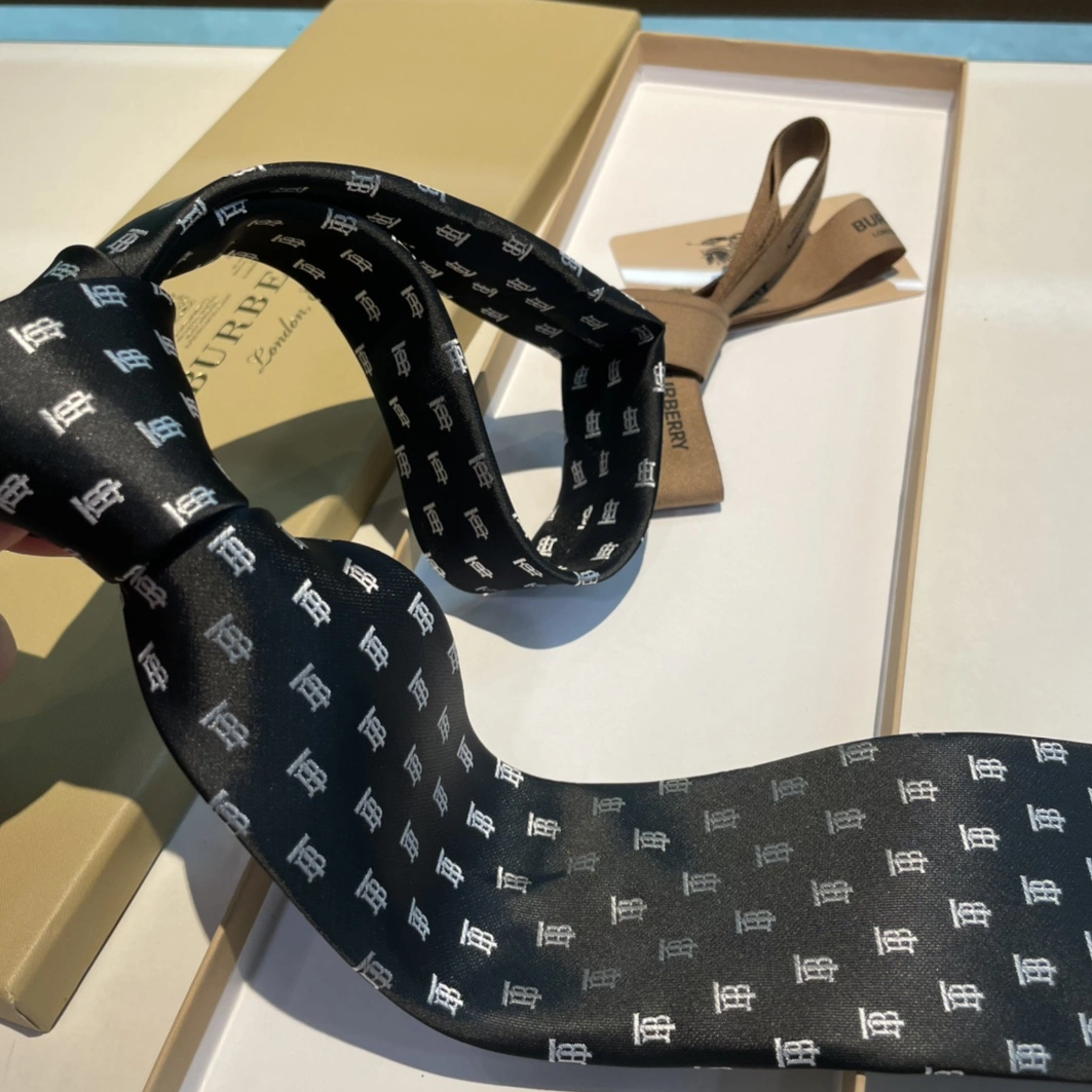 Durable 9990 Burberry Necktie For Men