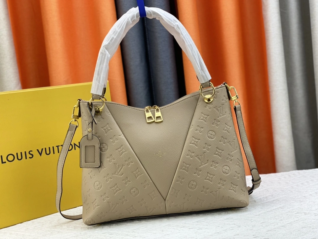 Durable 9990 Louis Vuitton AAA Quality Handbags For Women