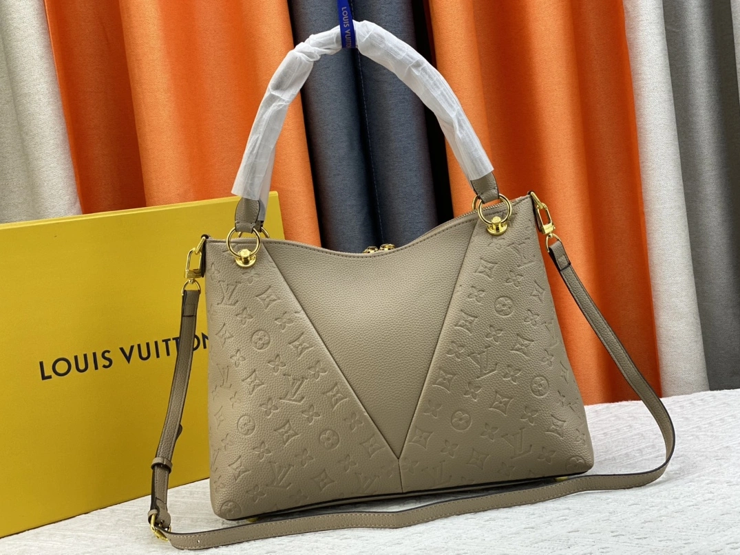 Durable 9990 Louis Vuitton AAA Quality Handbags For Women