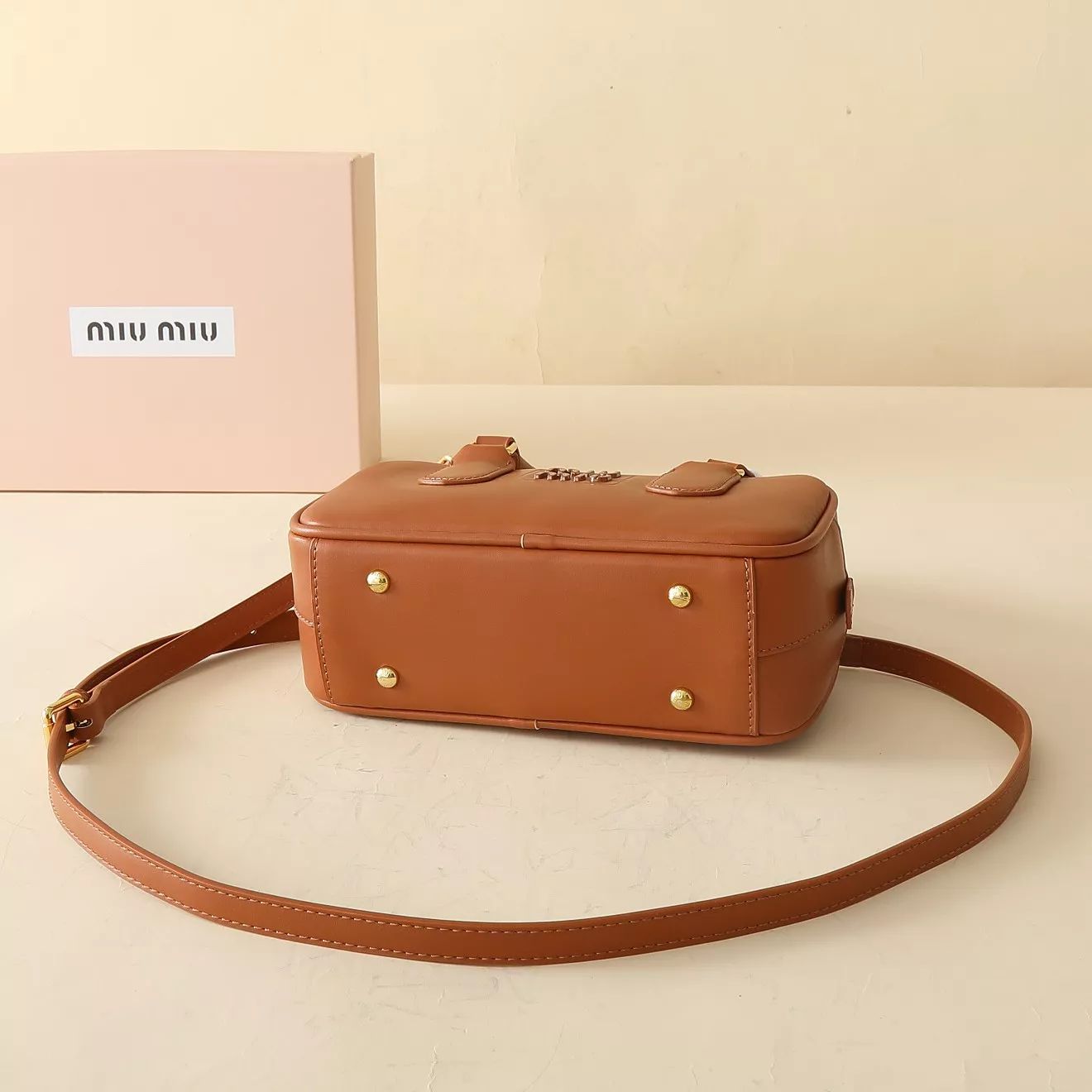 Durable 9998 MIU MIU AAA Quality Handbags For Women