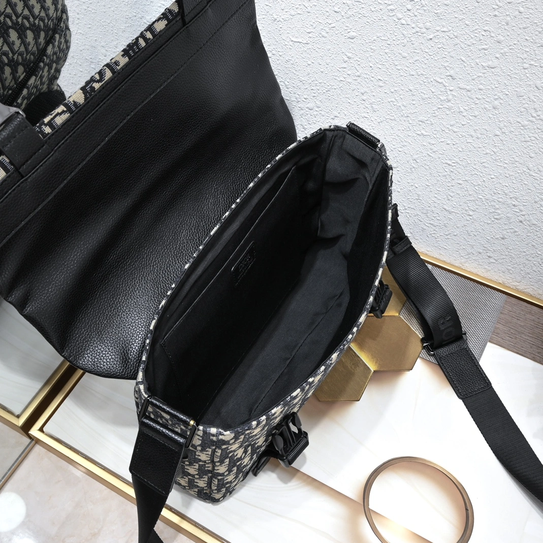 EasyMatch 1469 Christian Dior AAA Man Messenger Bags