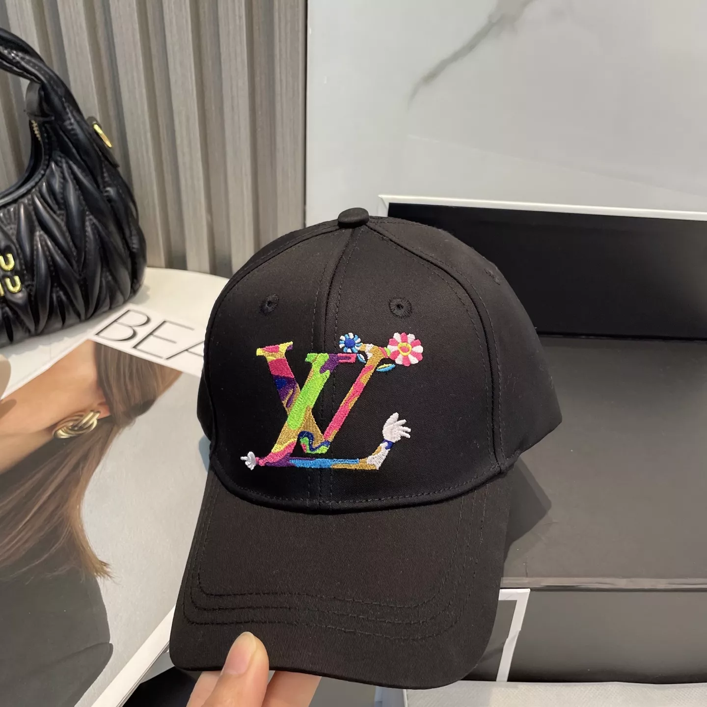 EasyMatch 1473 Louis Vuitton LV Caps