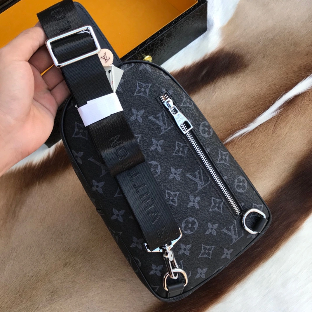 EasyMatch 1490 Louis Vuitton AAA Man Messenger Bags