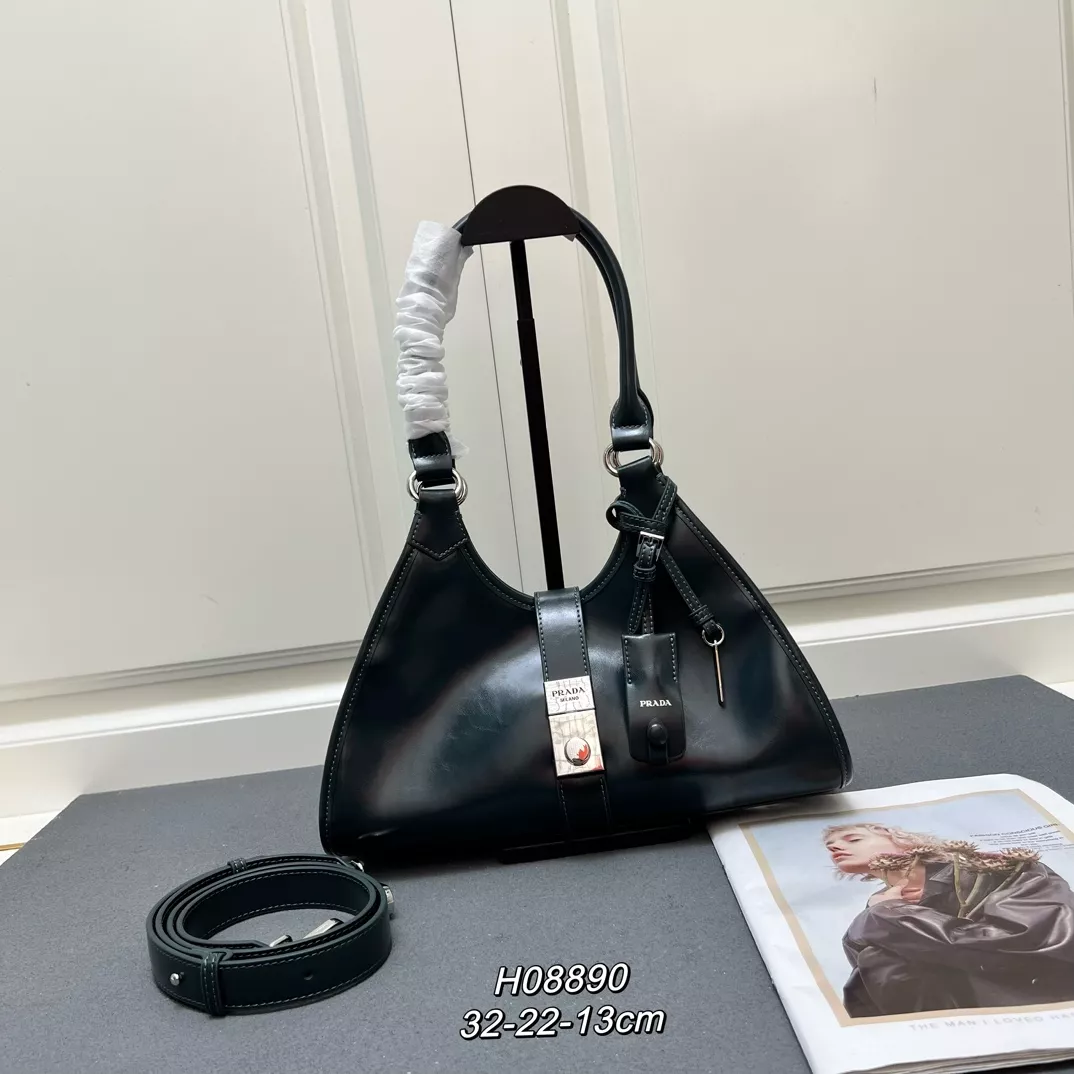 EasyMatch 1562 Prada AAA Quality Shoulder Bags For Women