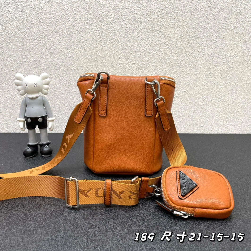 EasyMatch 1676 Prada AAA Quality Messenger Bags For Unisex