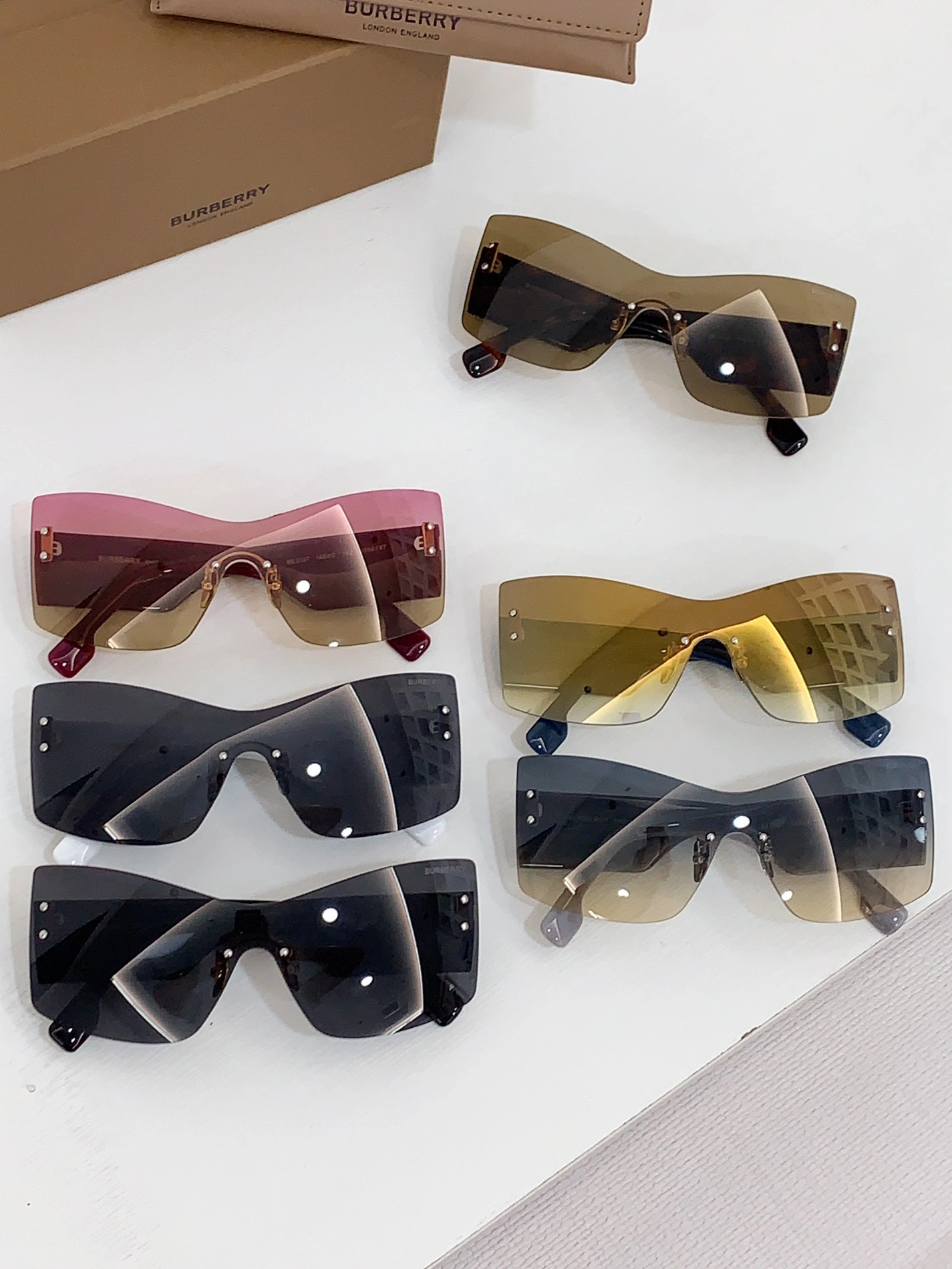 EasyMatch 1690 Burberry AAA Quality Sunglasses