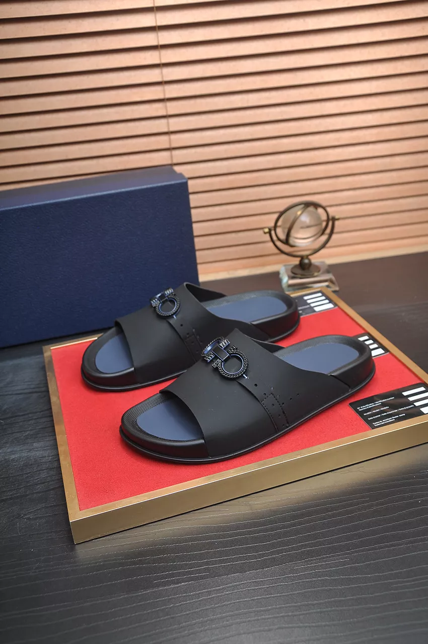 EasyMatch 1752 Salvatore Ferragamo Slippers For Men