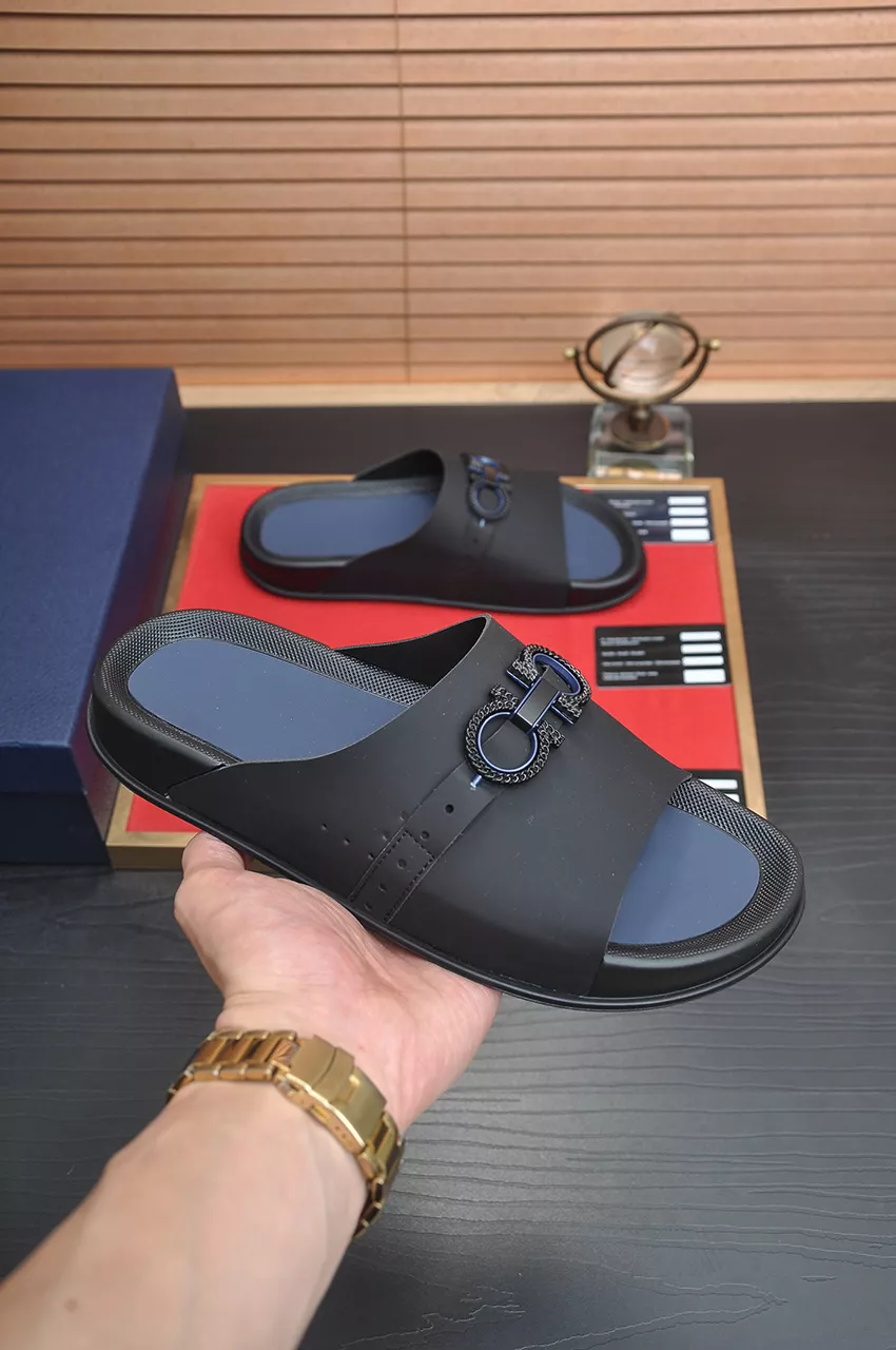EasyMatch 1752 Salvatore Ferragamo Slippers For Men