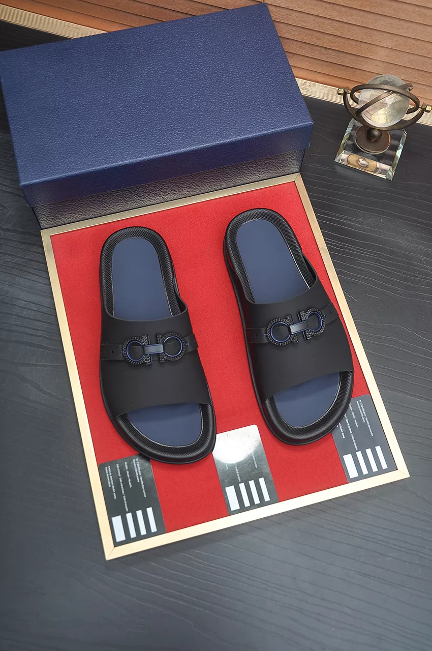 EasyMatch 1752 Salvatore Ferragamo Slippers For Men