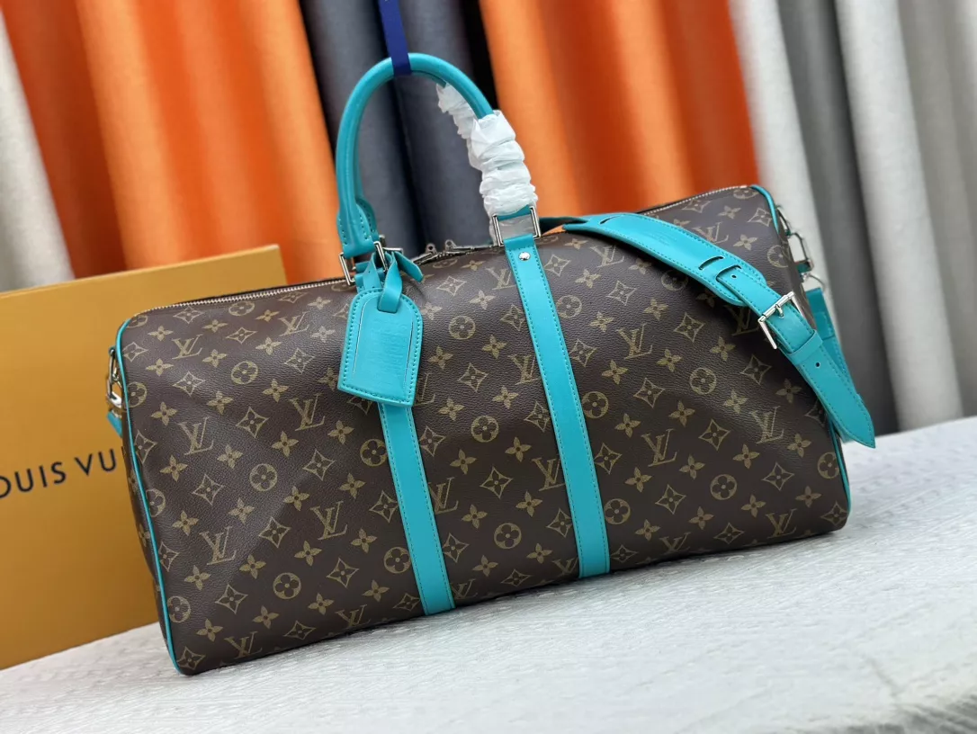 EasyMatch 1842 Louis Vuitton Travel Bags