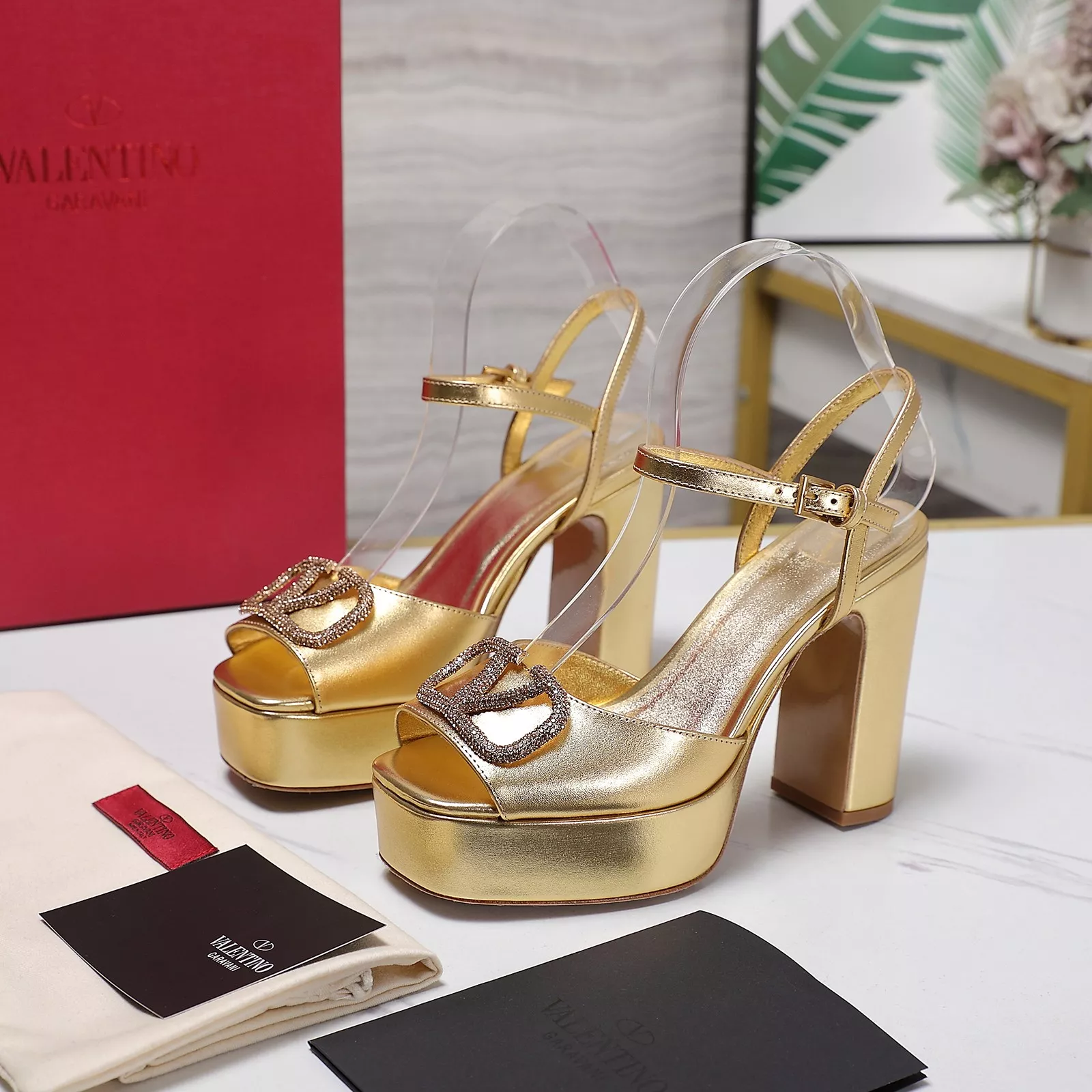 EasyMatch 2008 Valentino Sandal For Women