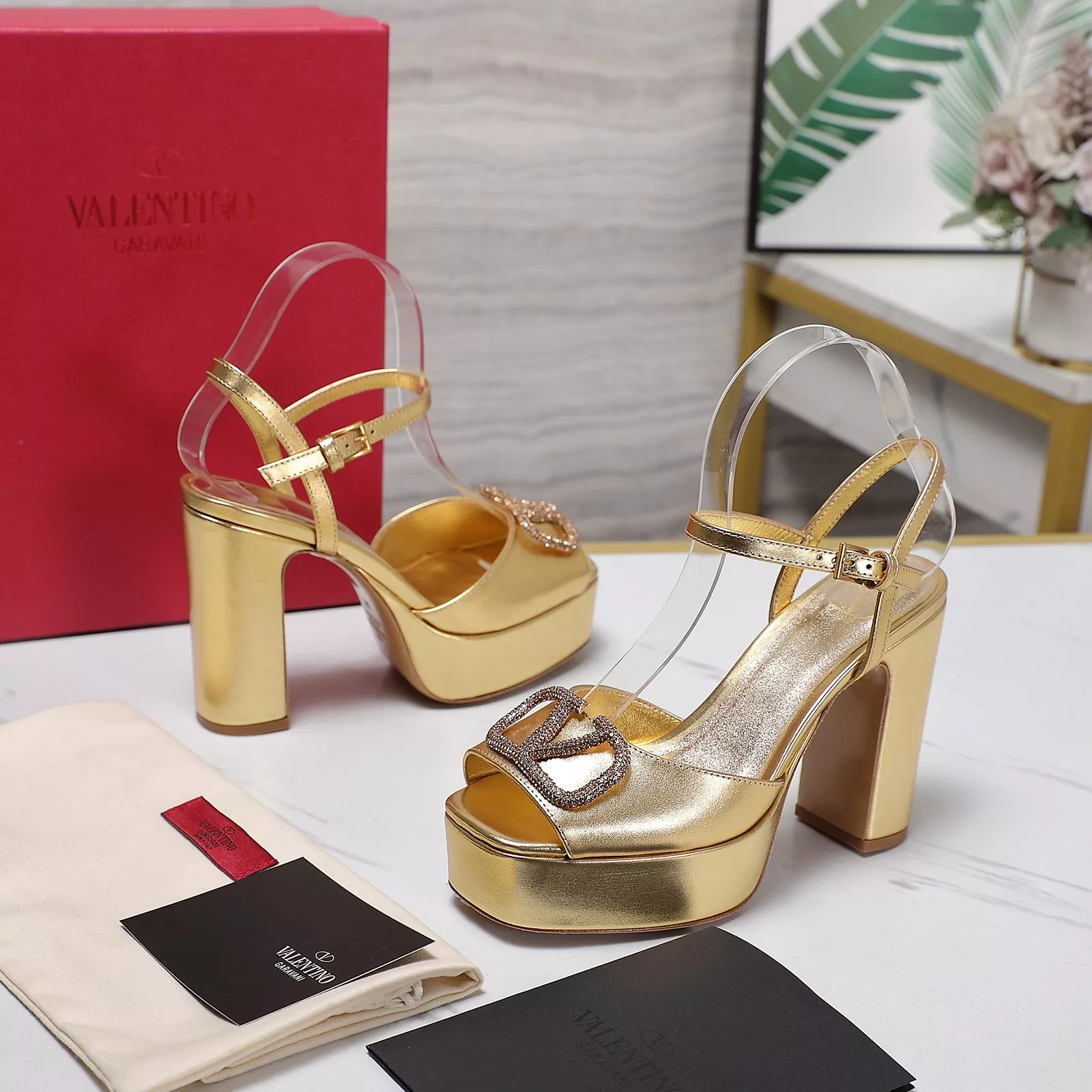 EasyMatch 2008 Valentino Sandal For Women