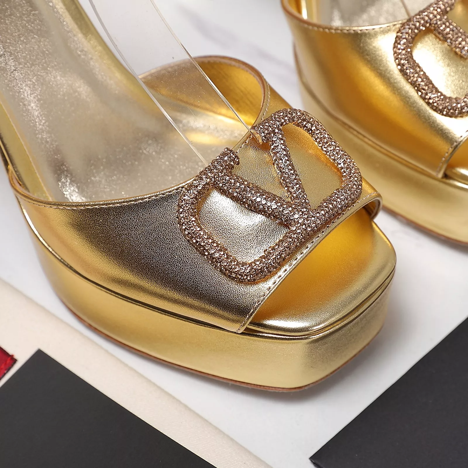 EasyMatch 2008 Valentino Sandal For Women