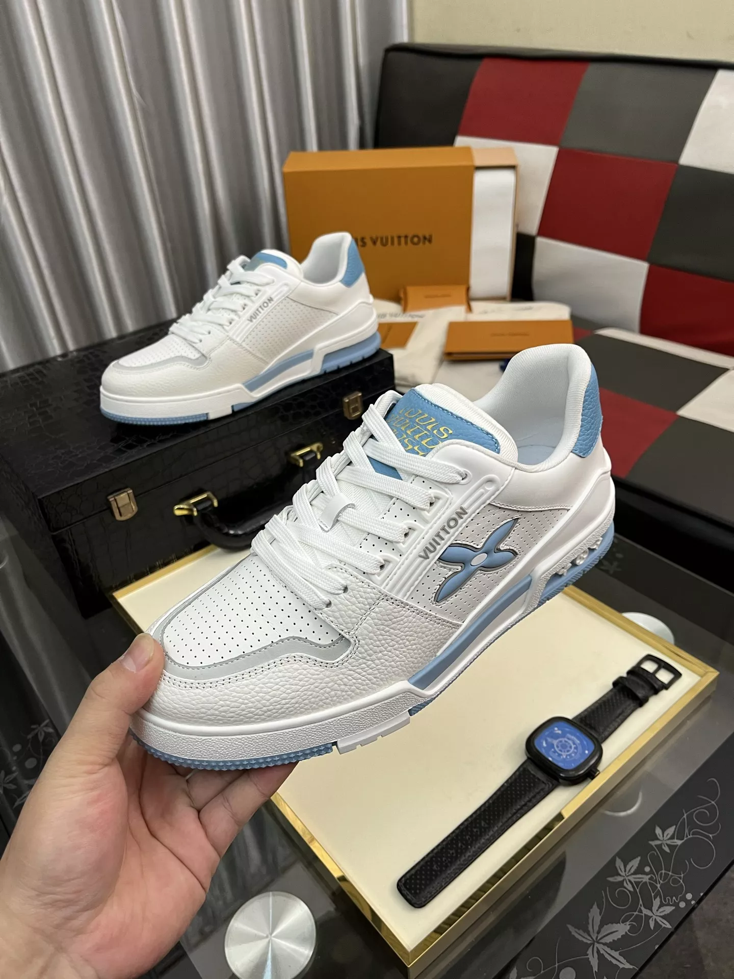 EasyMatch 2011 Louis Vuitton Casual Shoes For Men