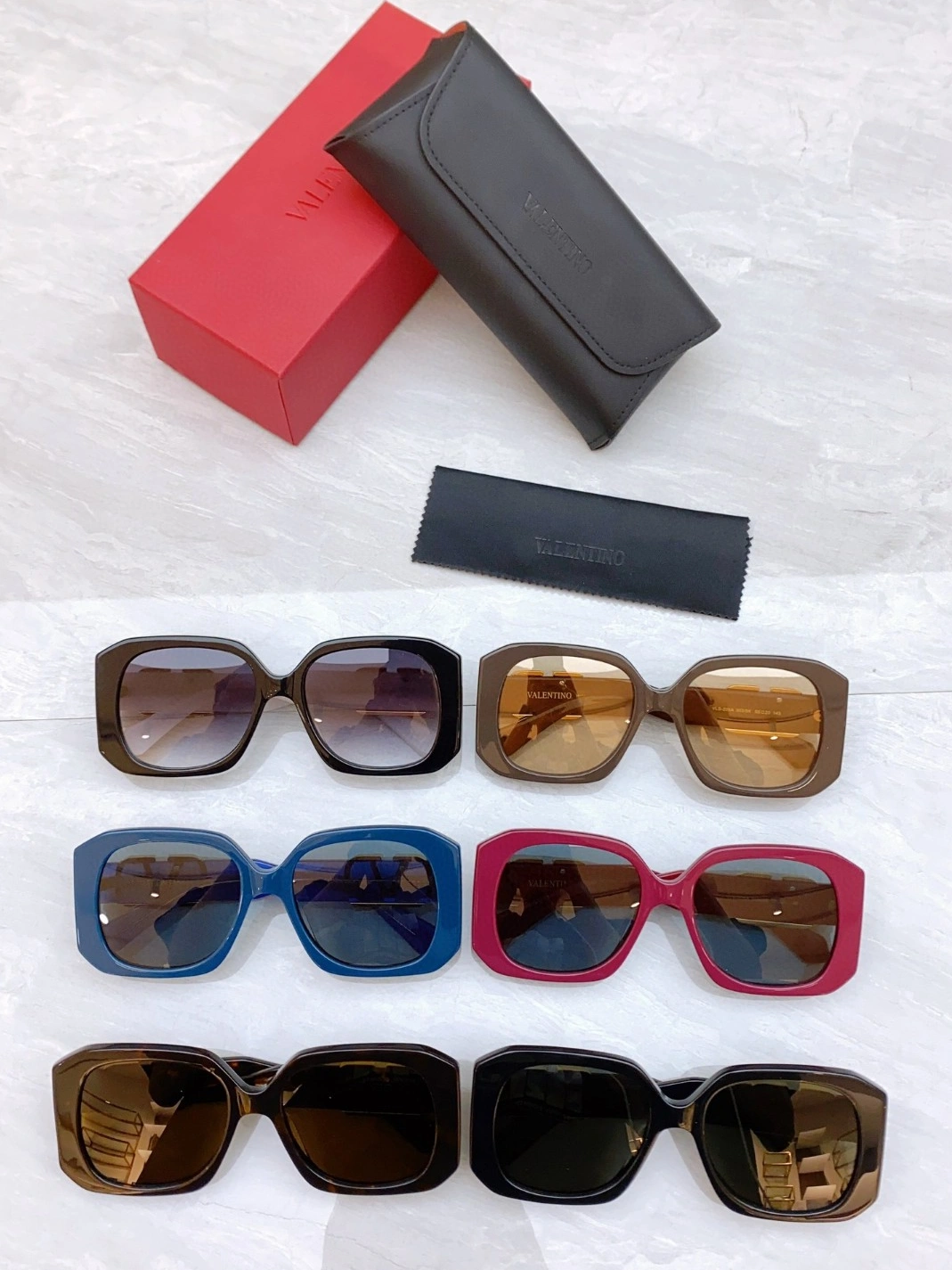 EasyMatch 2135 Valentino AAA Quality Sunglasses