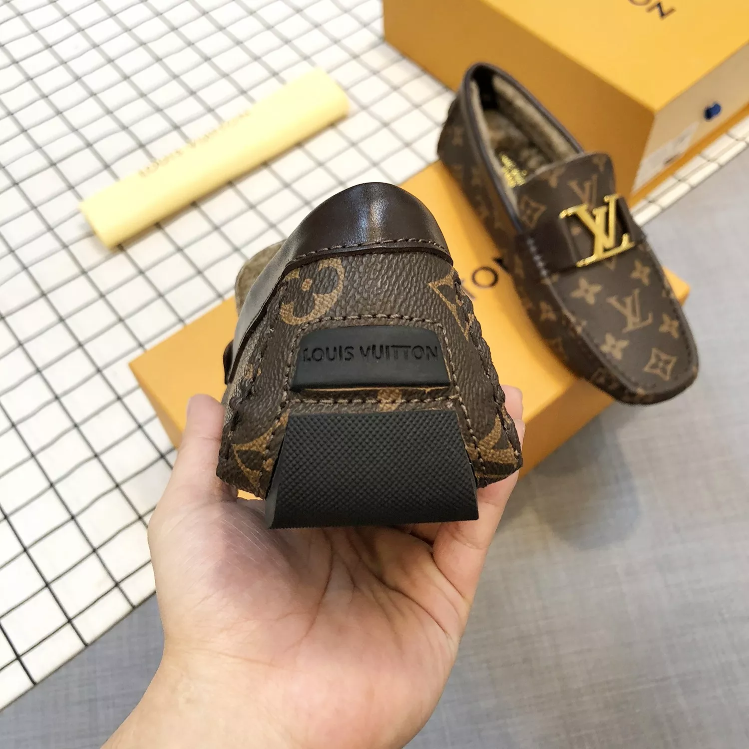 EasyMatch 2213 Louis Vuitton LV Oxfords Shoes For Men