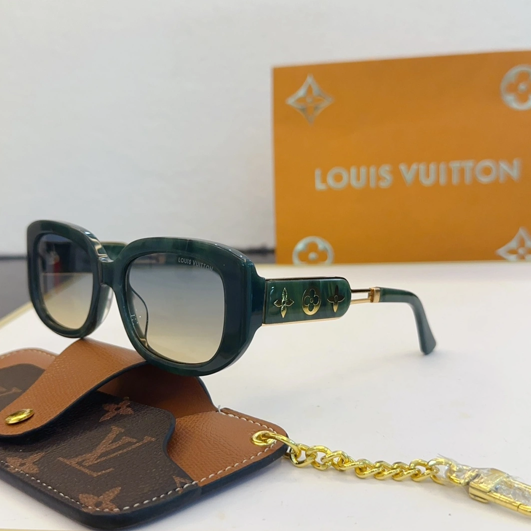 EasyMatch 2319 Louis Vuitton AAA Quality Sunglasses