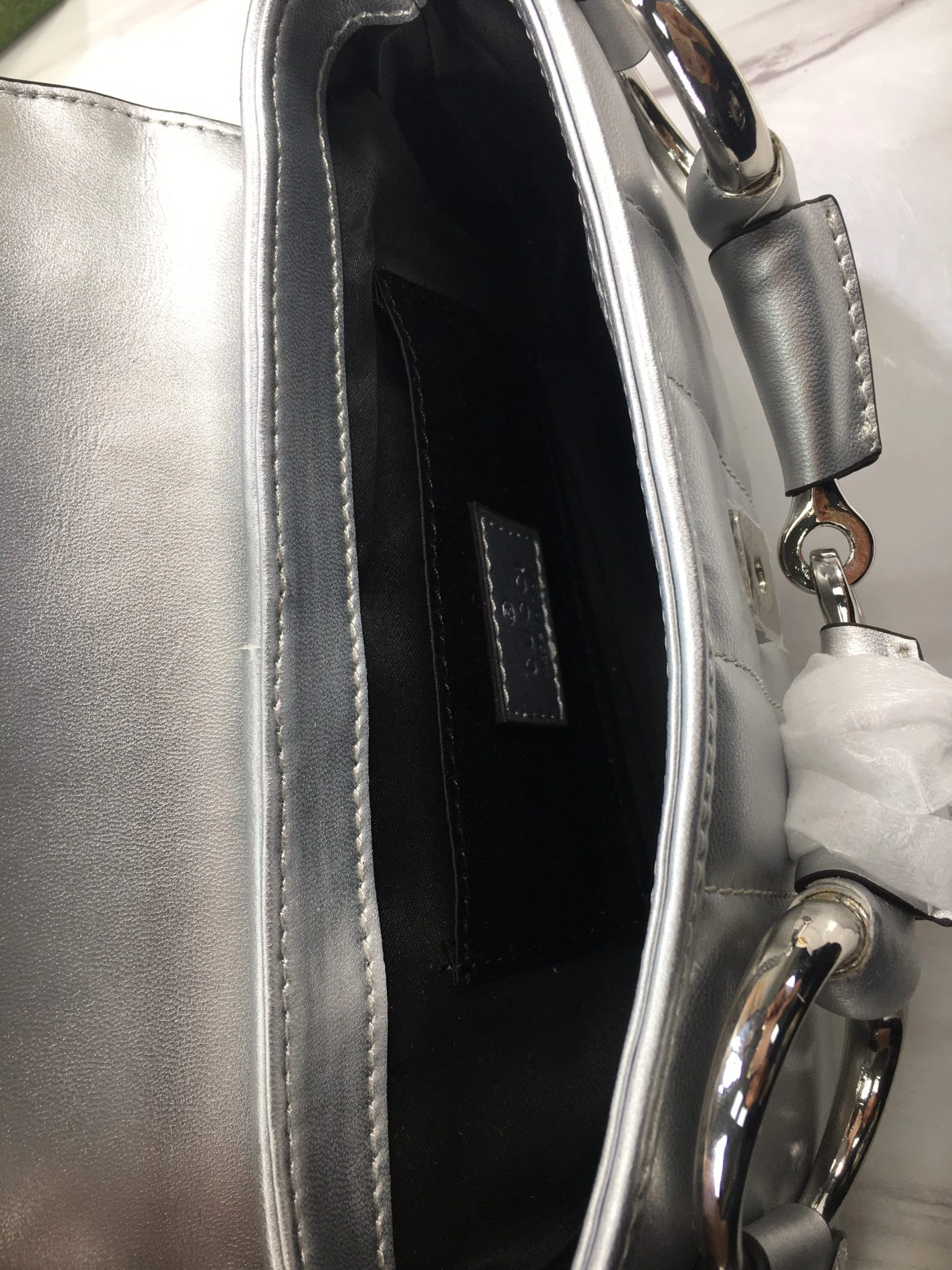 EasyMatch 2356 Gucci AAA Quality Messenger Bags For Women