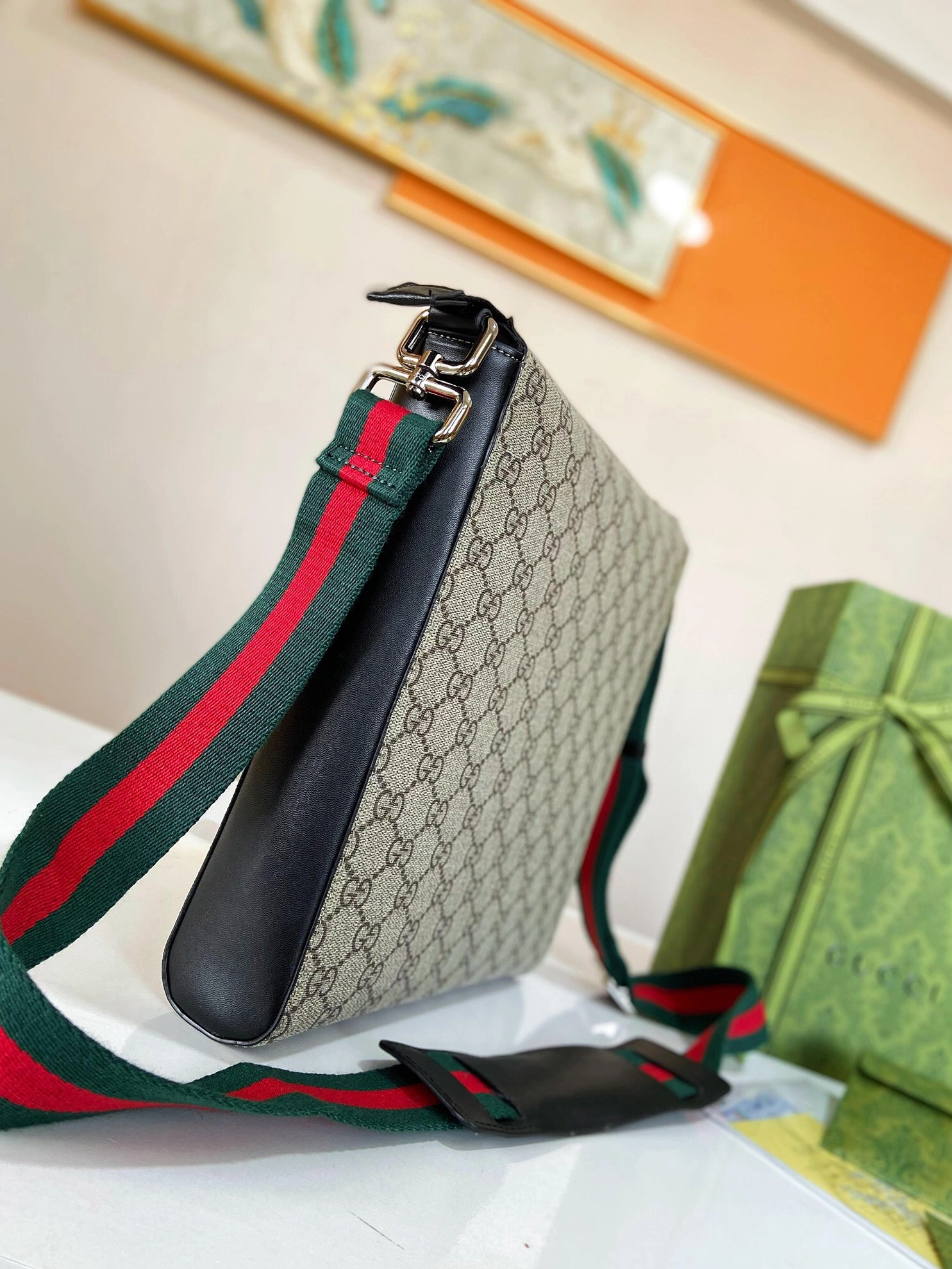 EasyMatch 237 Gucci AAA Man Messenger Bags