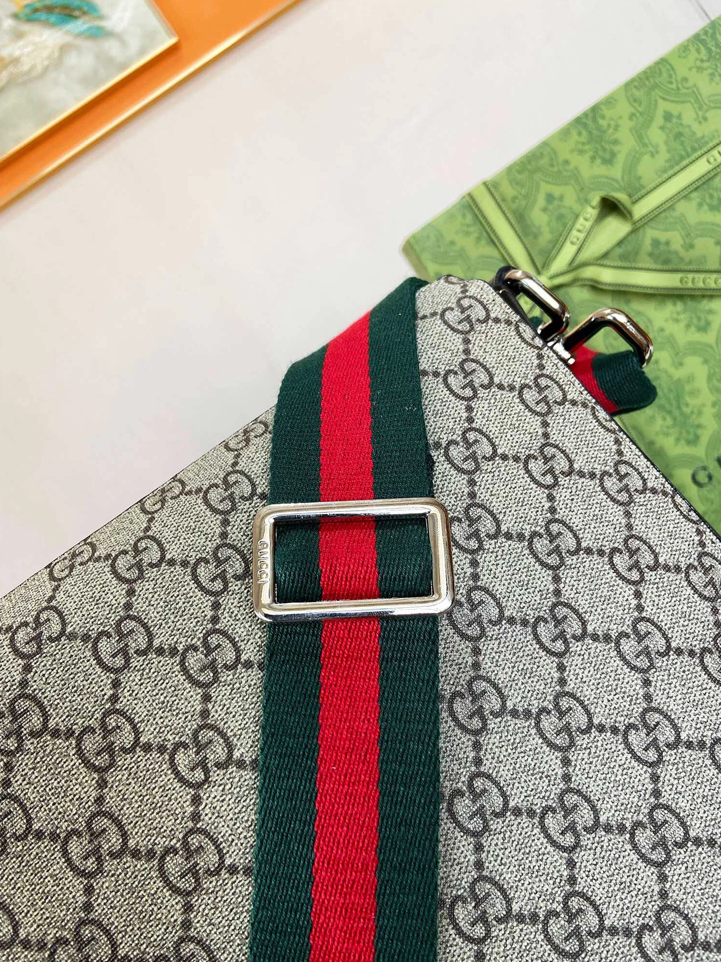 EasyMatch 237 Gucci AAA Man Messenger Bags