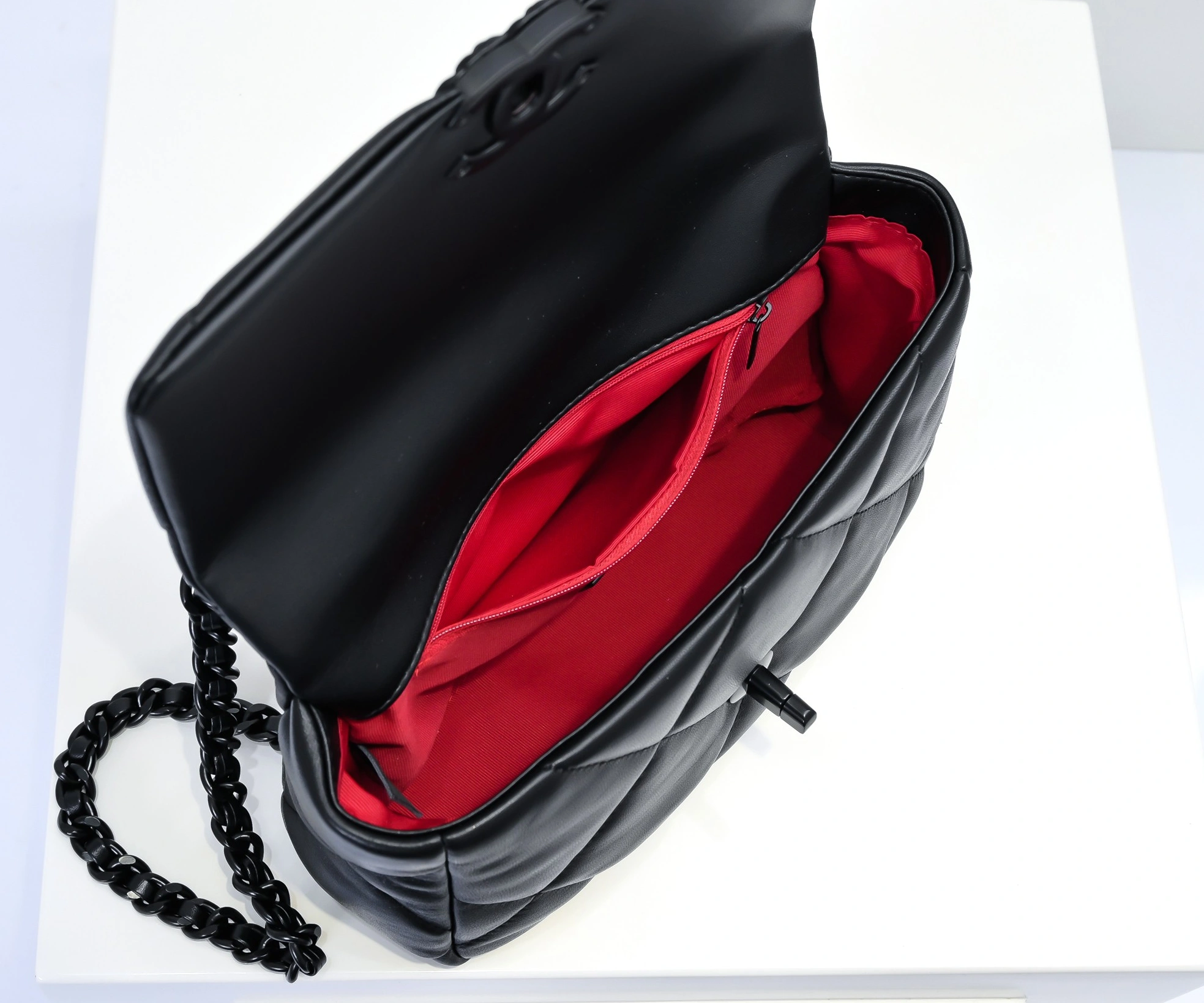 EasyMatch 2392 Chanel AAA Quality Messenger Bags For Women
