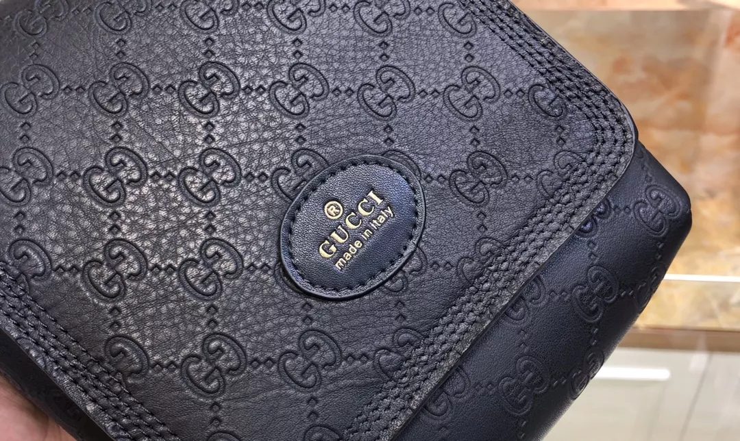 EasyMatch 2432 Gucci AAA Man Messenger Bags