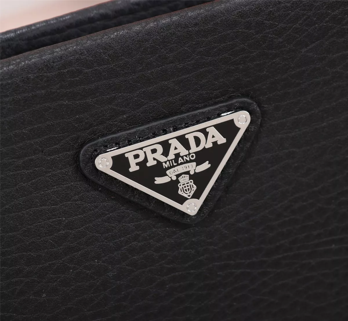 EasyMatch 2657 Prada AAA Man Wallets