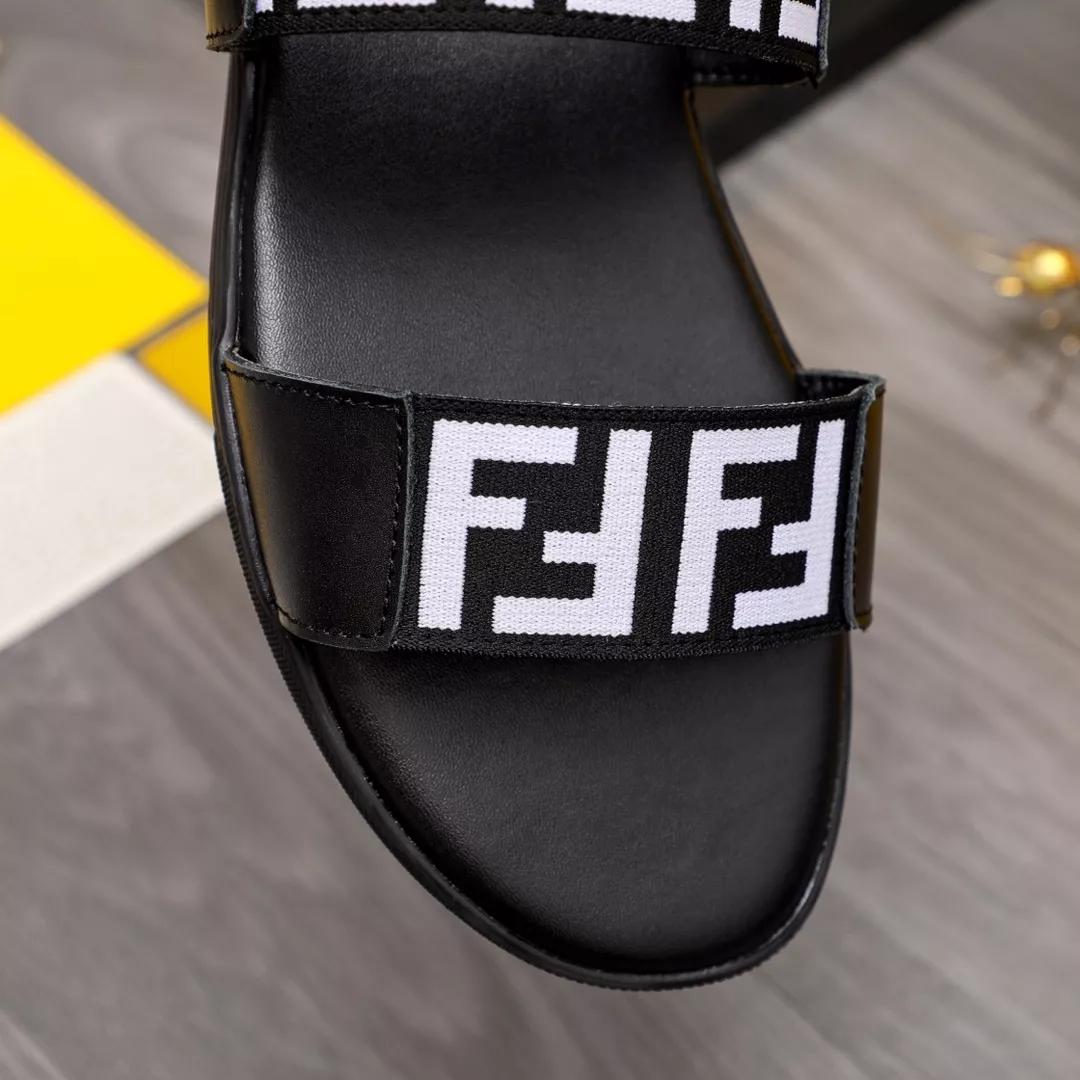 EasyMatch 2698 Fendi Slippers For Men