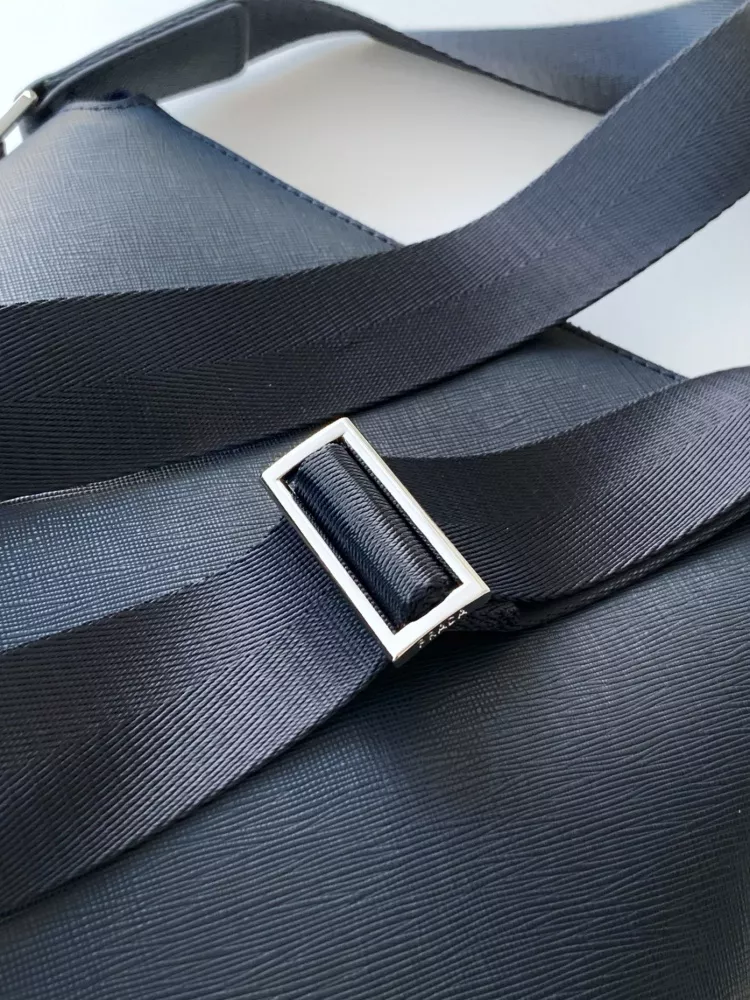 EasyMatch 2711 Prada AAA Man Messenger Bags