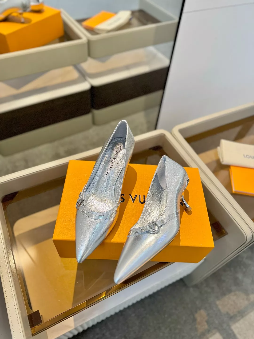 EasyMatch 2837 Louis Vuitton High-Heeled Shoes For Women