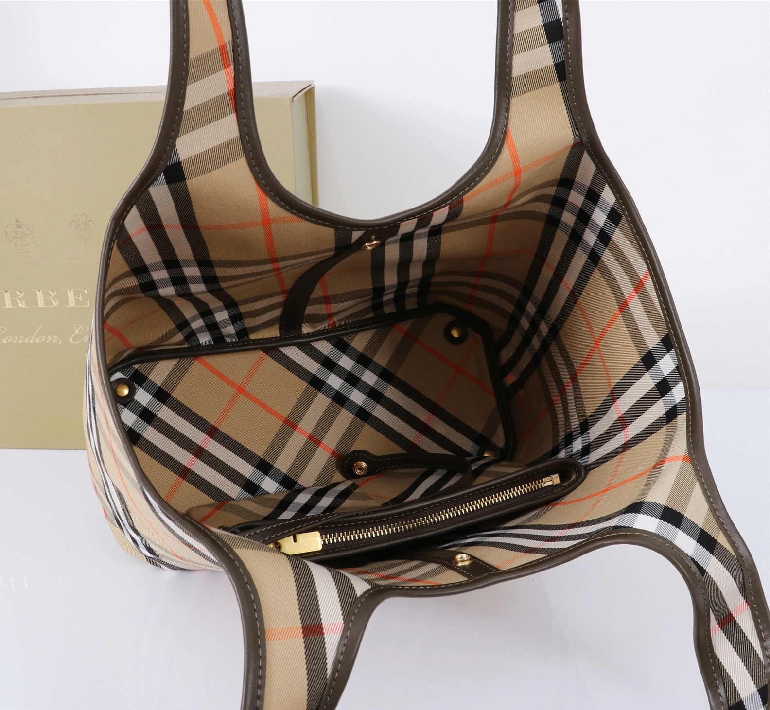 EasyMatch 3061 Burberry AAA Quality Shoulder Bags For Women