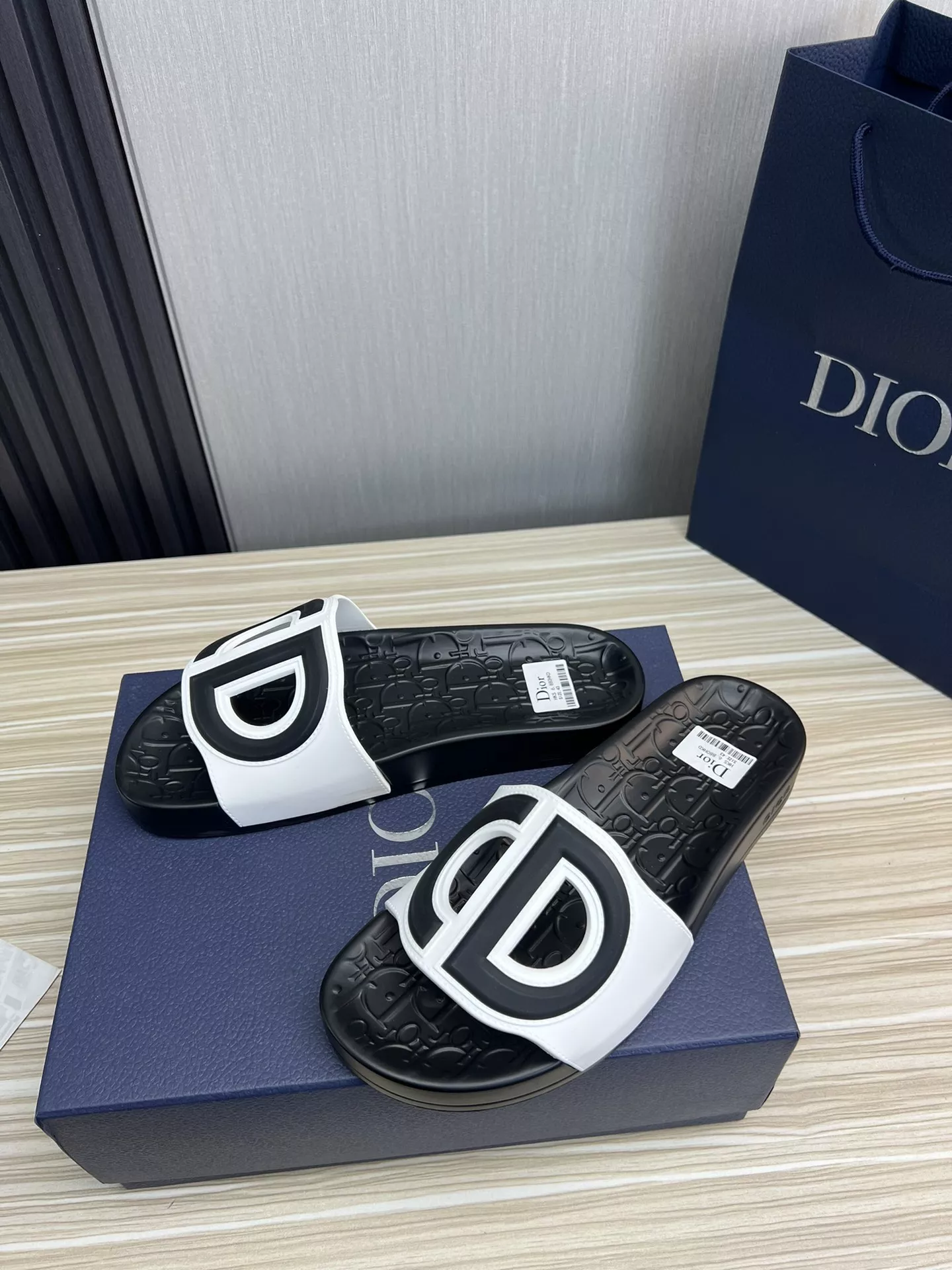 EasyMatch 3067 Christian Dior Slippers For Men