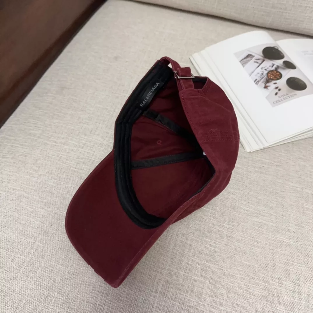 EasyMatch 3143 Balenciaga Caps