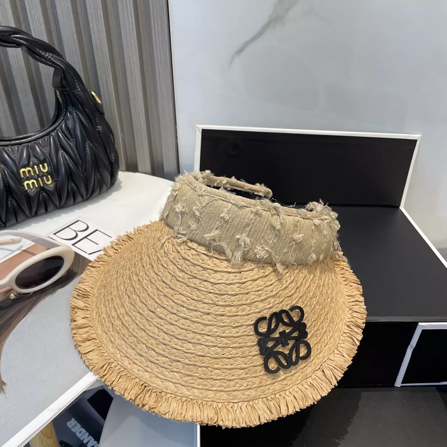 EasyMatch 3237 LOEWE Caps