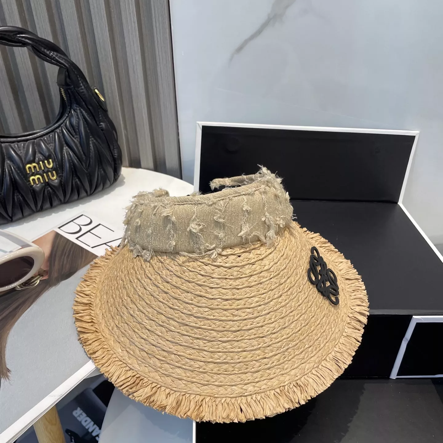 EasyMatch 3237 LOEWE Caps