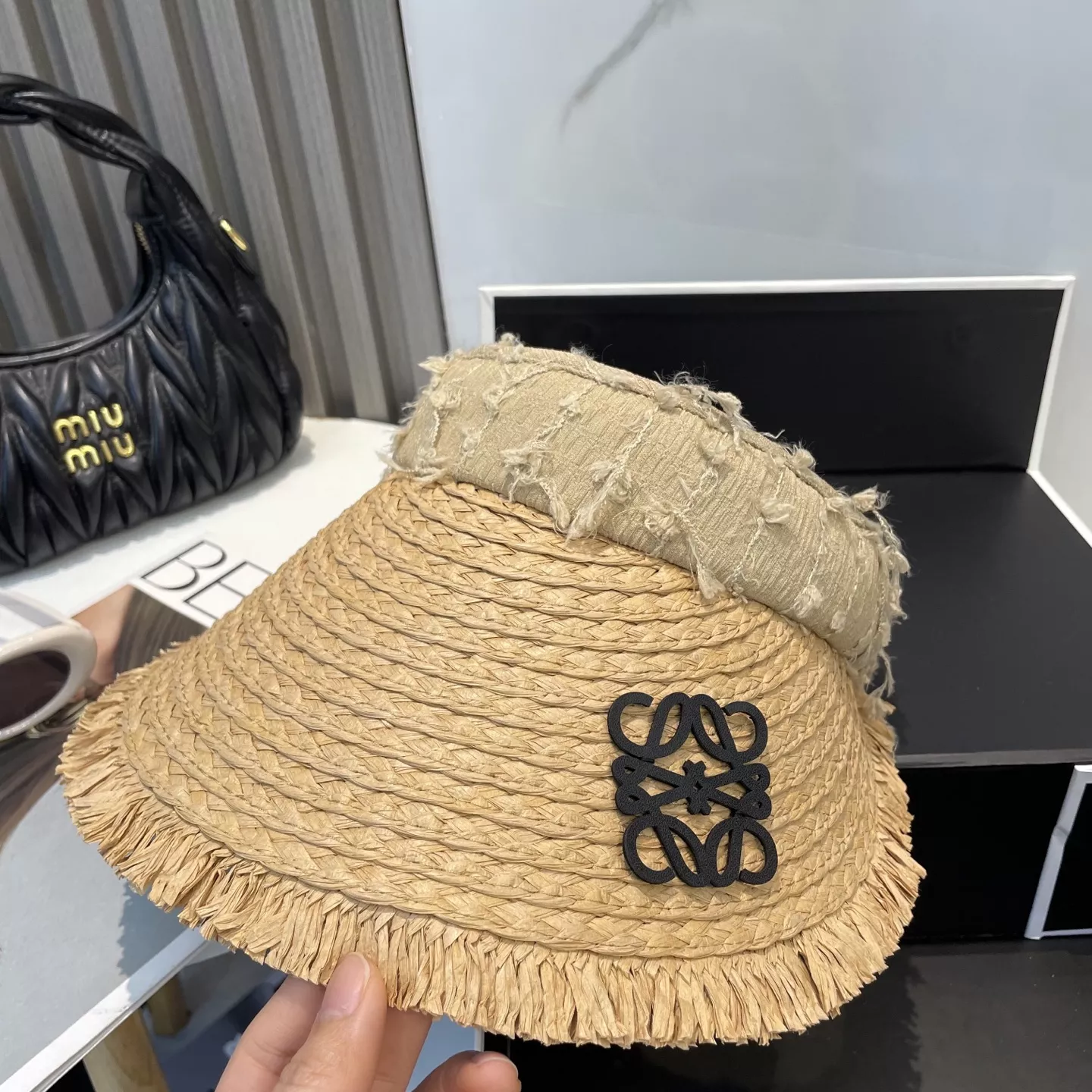 EasyMatch 3237 LOEWE Caps