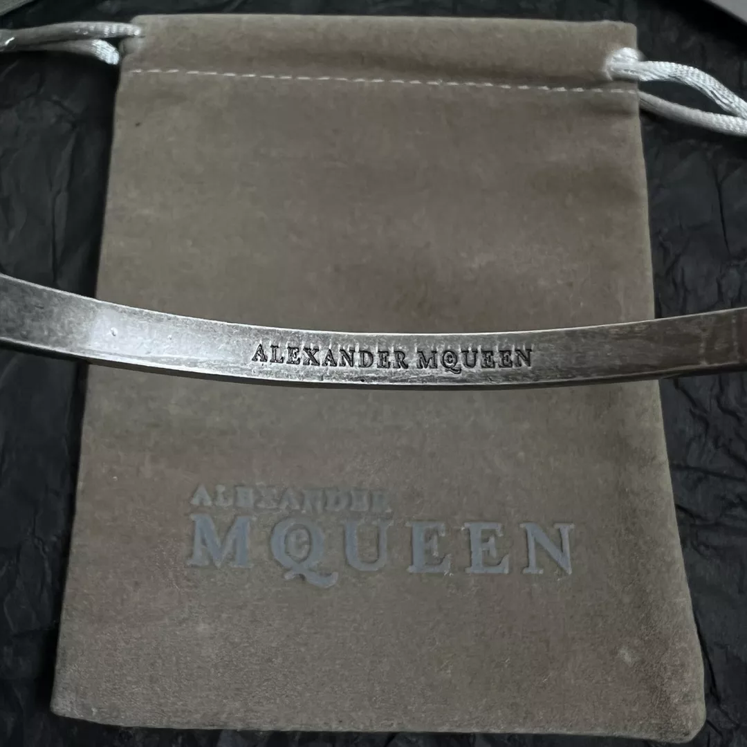 EasyMatch 3375 Alexander McQueen Bracelets