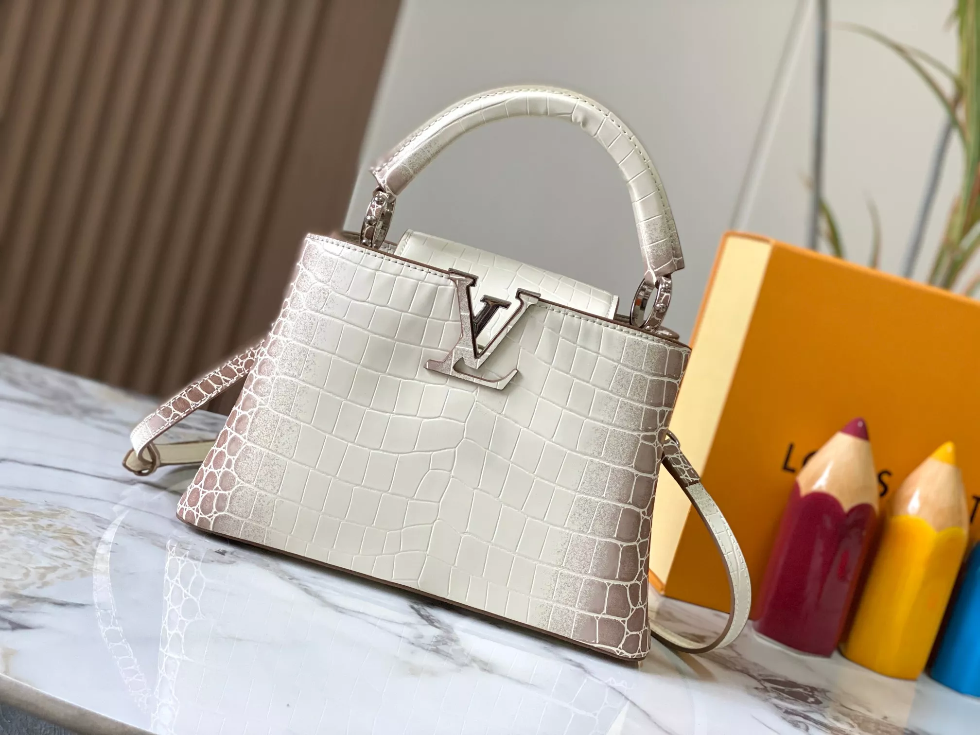 EasyMatch 3436 Louis Vuitton AAA Quality Messenger Bags For Women