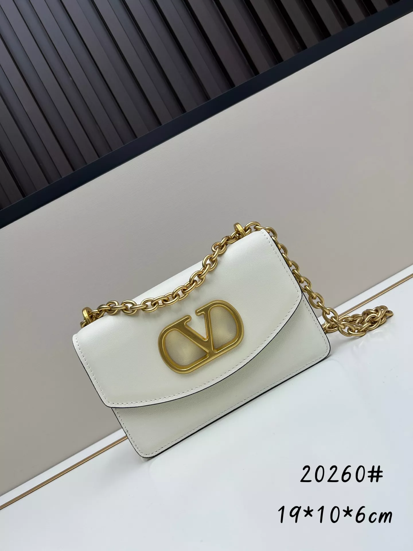 EasyMatch 4031 Valentino AAA Quality Messenger Bags For Women