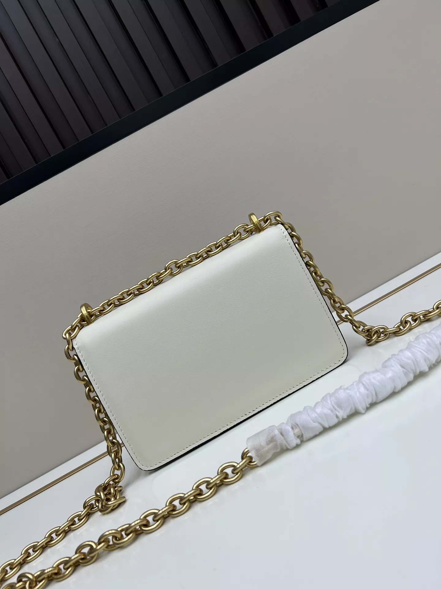 EasyMatch 4031 Valentino AAA Quality Messenger Bags For Women