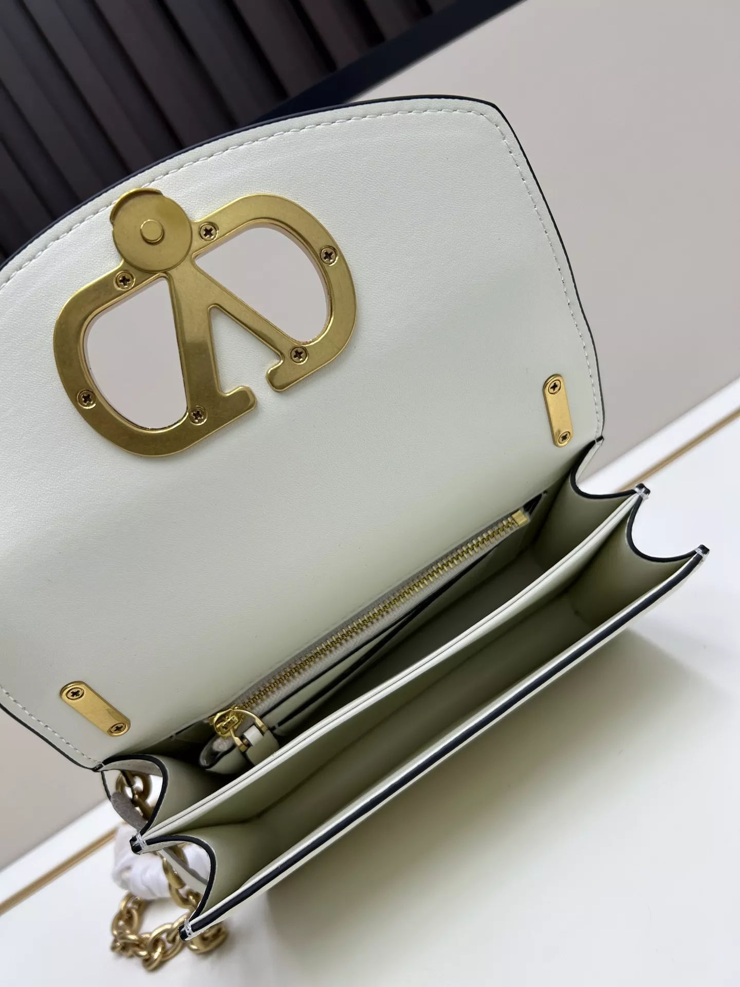 EasyMatch 4031 Valentino AAA Quality Messenger Bags For Women