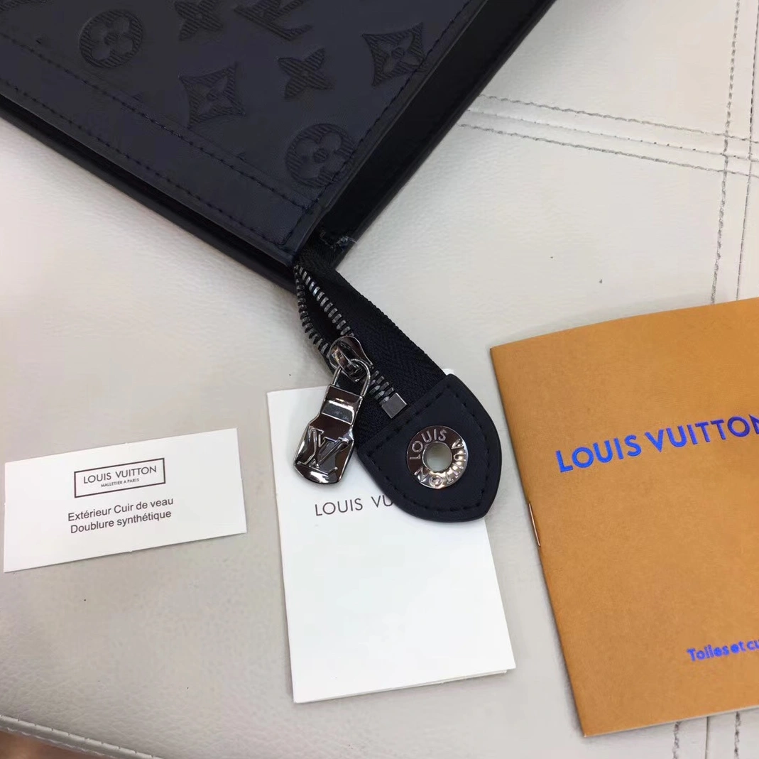 EasyMatch 4118 Louis Vuitton AAA Man Wallets