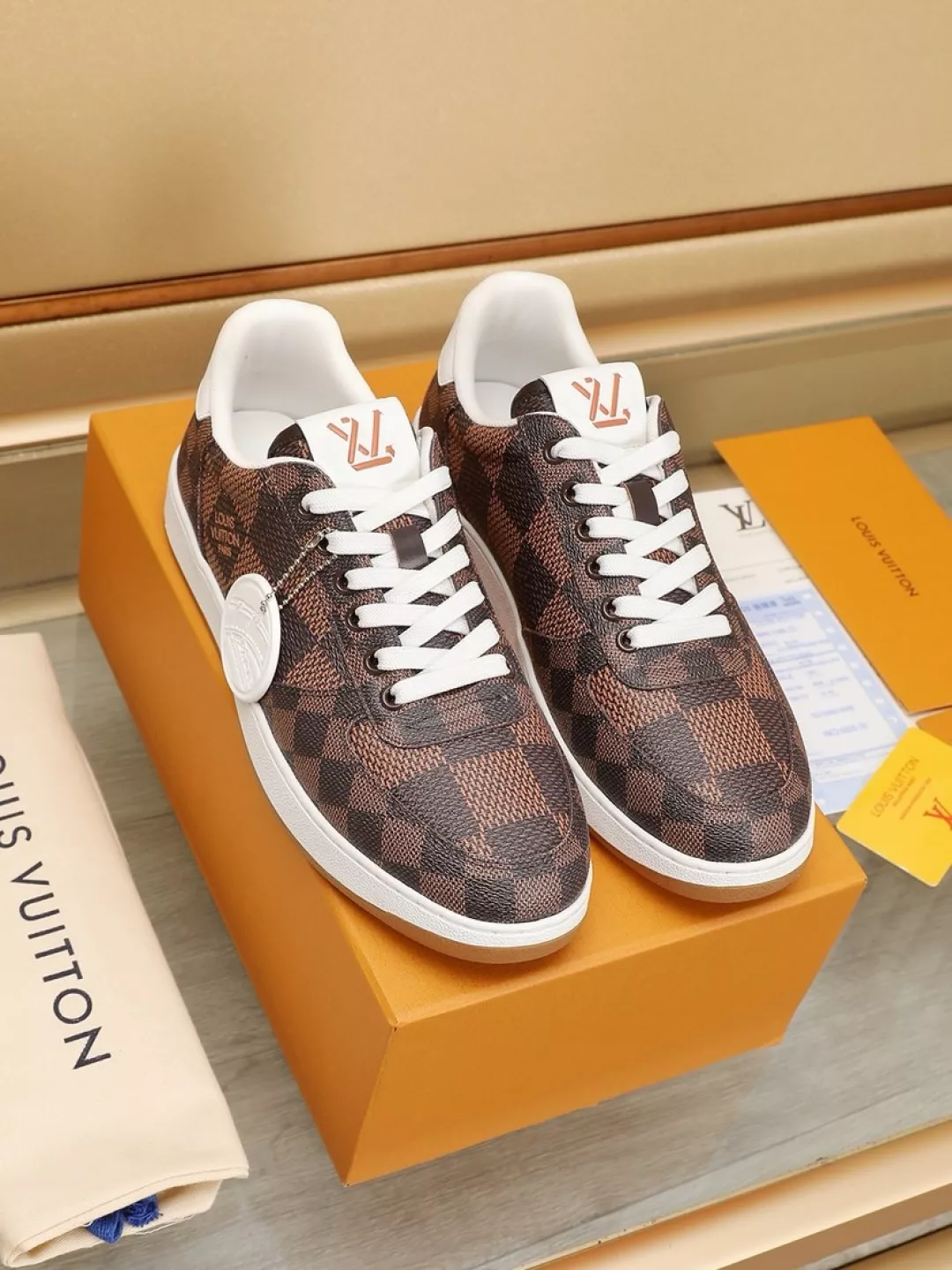 EasyMatch 4168 Louis Vuitton Casual Shoes For Men