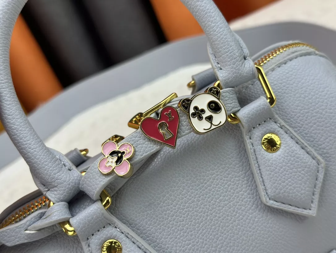 EasyMatch 4494 Louis Vuitton AAA Quality Handbags For Women
