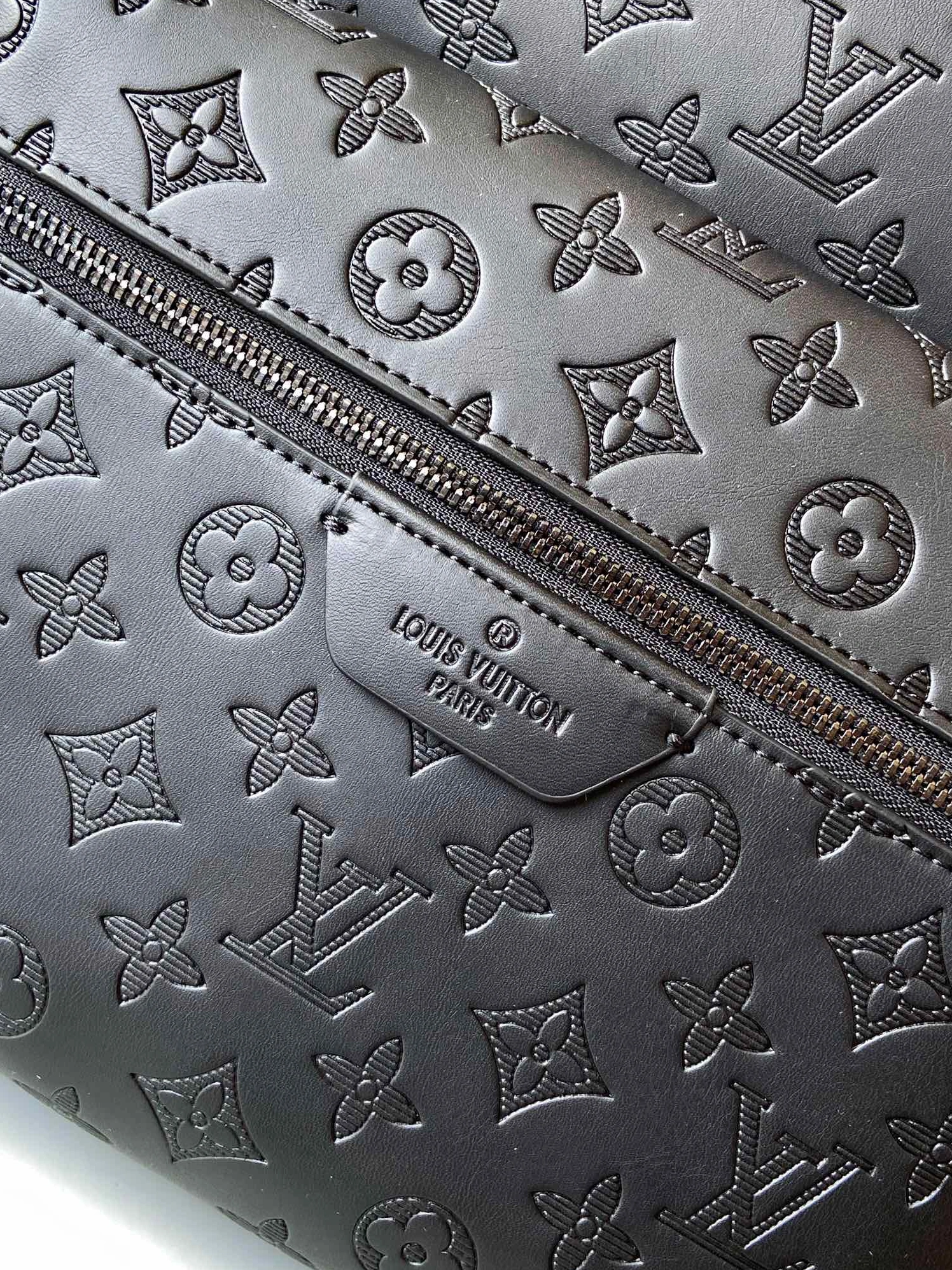 EasyMatch 4617 Louis Vuitton LV AAA Man Backpacks