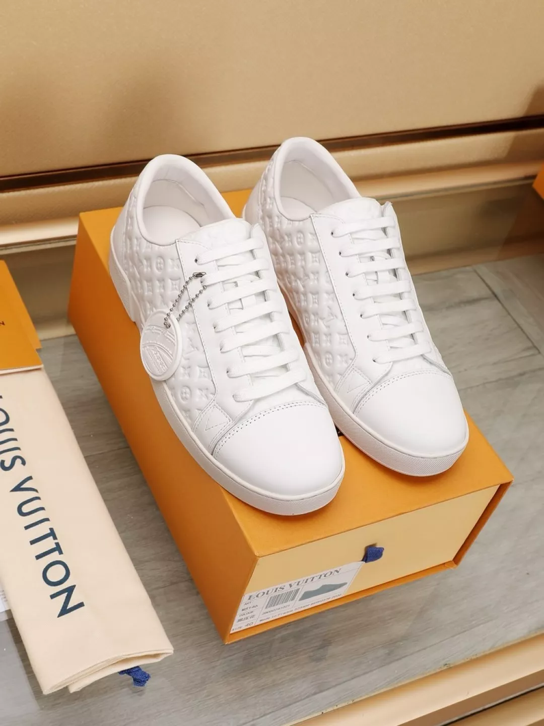 EasyMatch 4826 Louis Vuitton Casual Shoes For Men