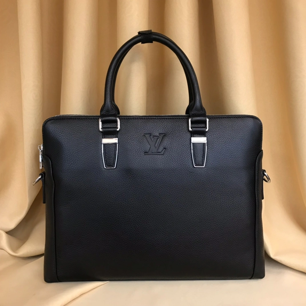 EasyMatch 4860 Louis Vuitton AAA Man Handbags