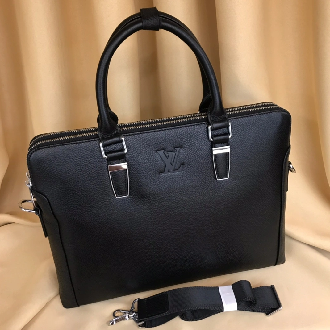 EasyMatch 4860 Louis Vuitton AAA Man Handbags